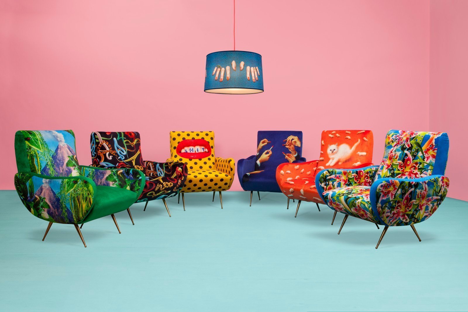 toiletpaper-armchair-seletti-toiletpaper-magazine-clippings-10474421