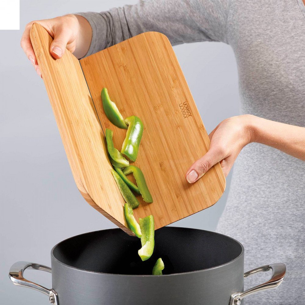 Joseph Joseph Chop2Pot Tagliere in bambu piccolo - immagine 2
