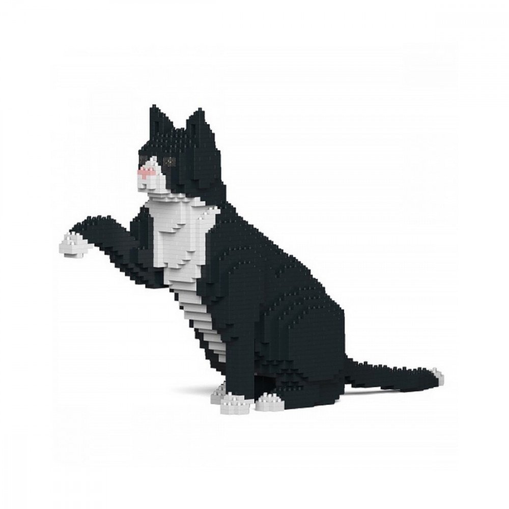 Jekca Tuxedo Cat