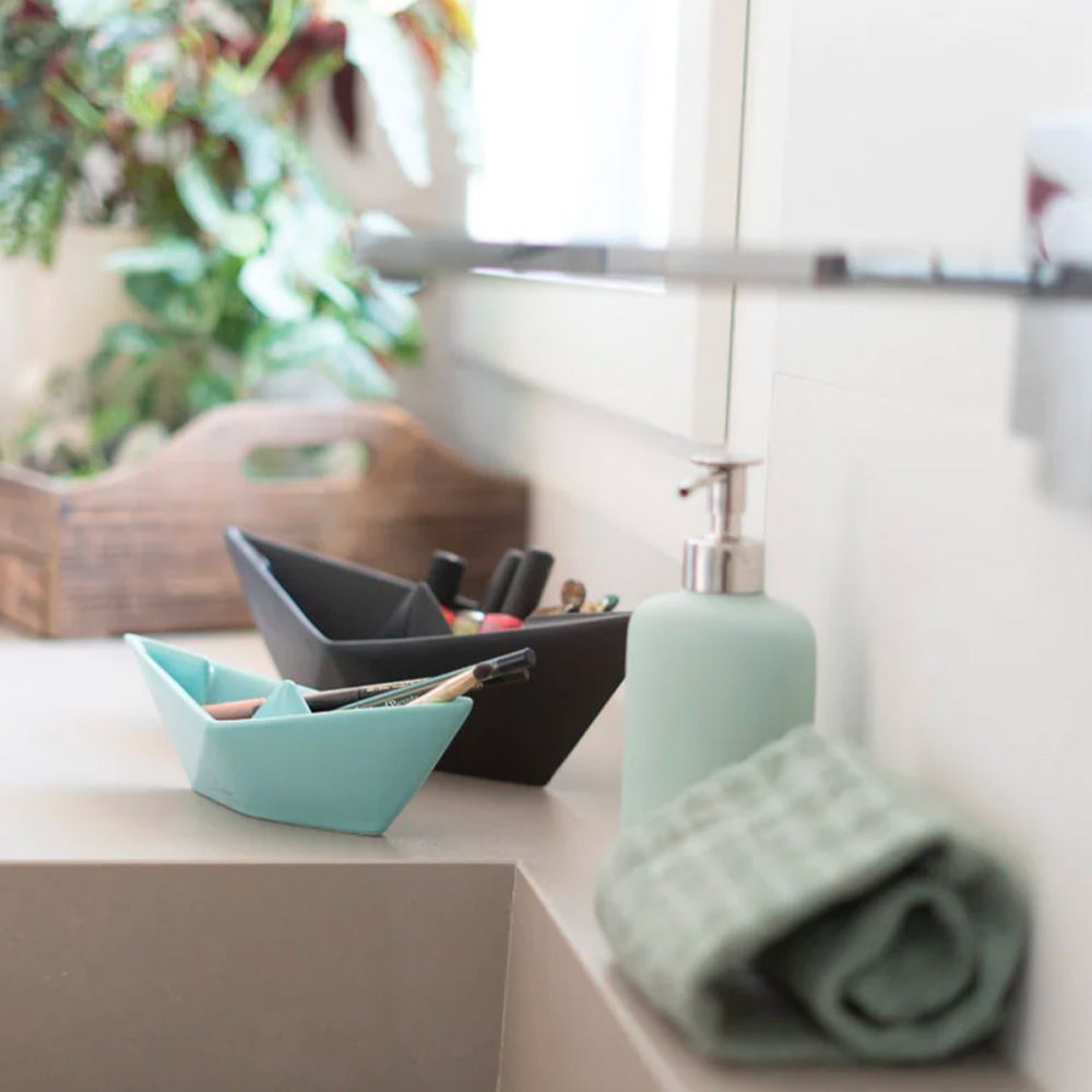 Ceramiche Crescentini Barchetta Grande origami nera opaca - immagine 2