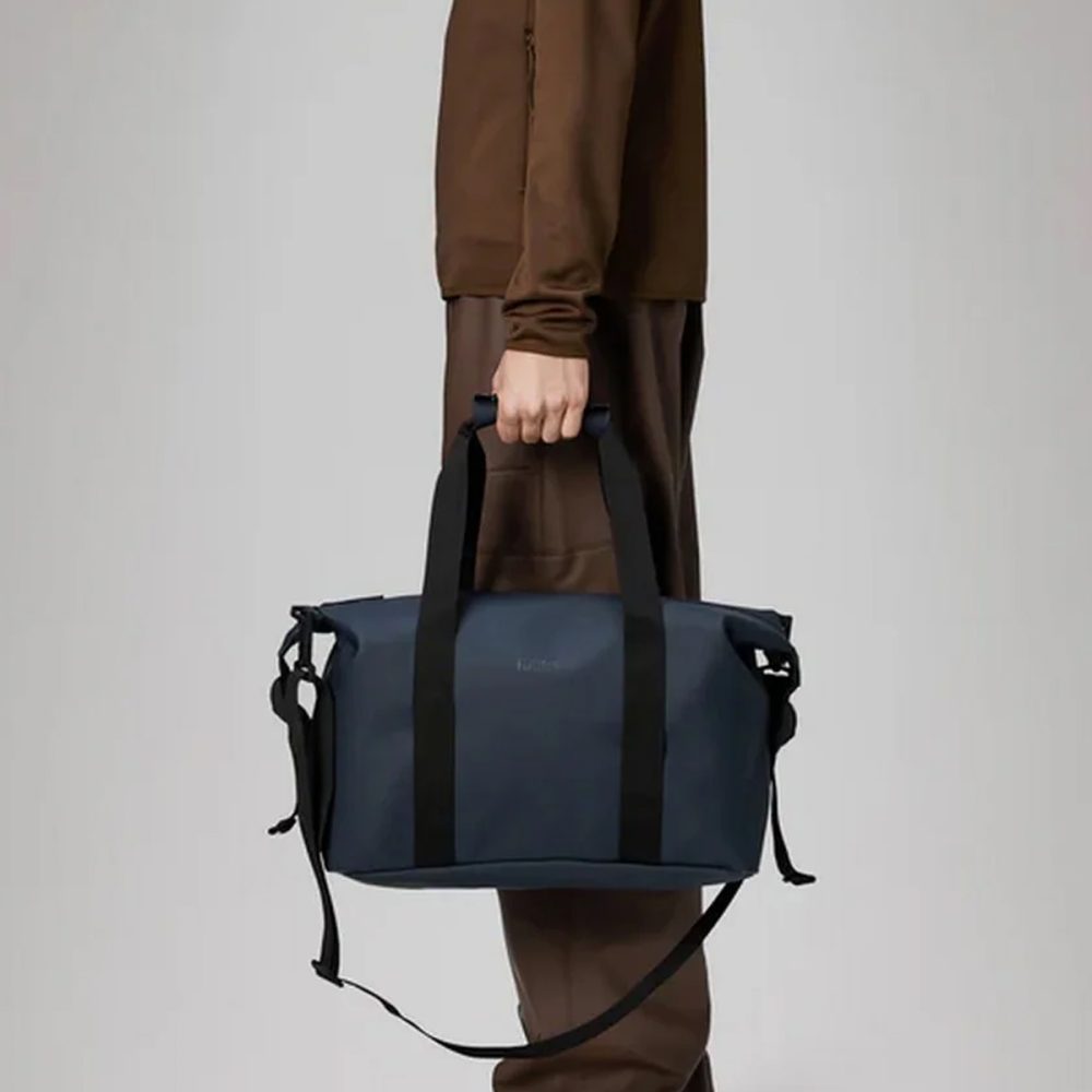 Rains Hilo Weekend Bag Small Navy Blu - immagine 2