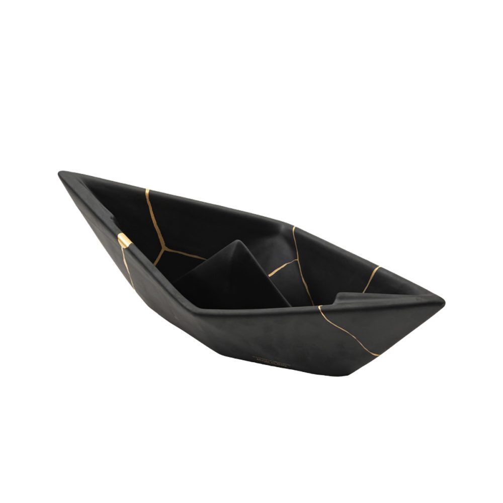 Ceramiche Crescentini Barchetta Media origami nera Kintsugi