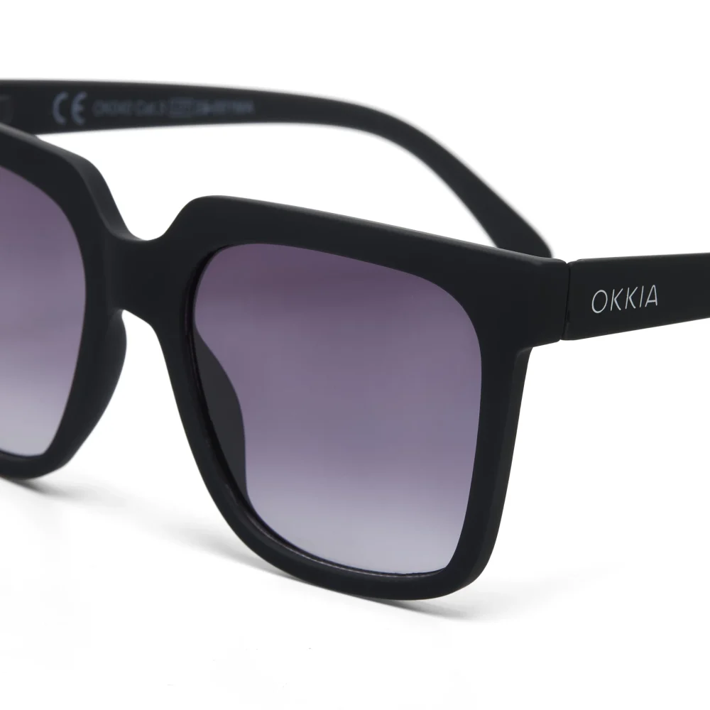 Okkia Occhiale da Sole Modello Roma Soft Touch Nero - immagine 2