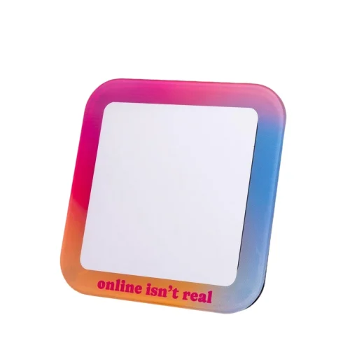 Fisura Specchio Online isn't Real